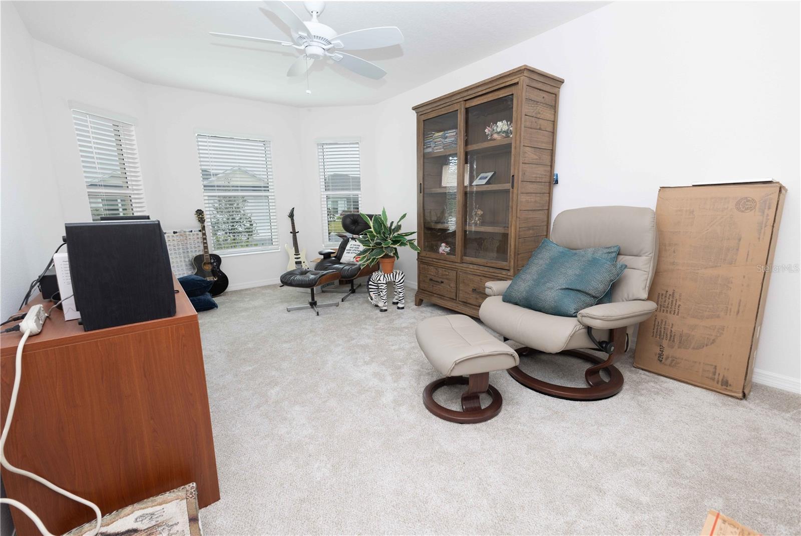 Image 10 of 30 For 2378 Youngmann Loop