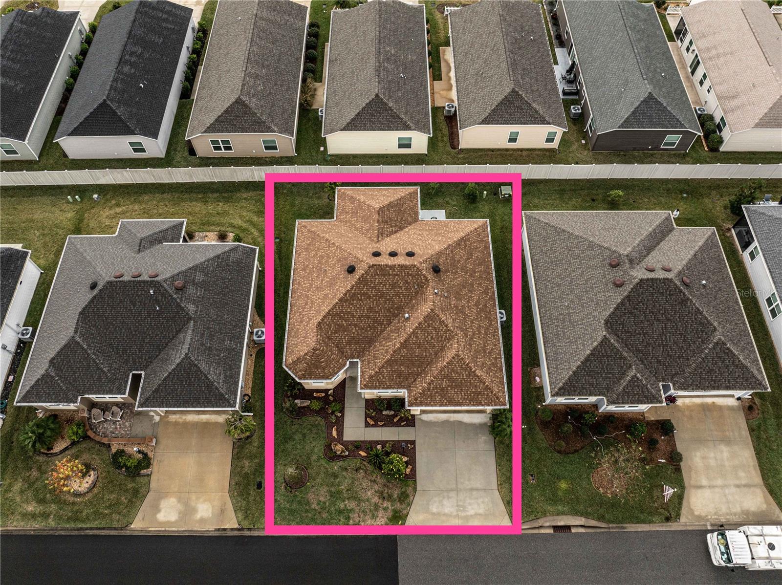 Image 2 of 30 For 2378 Youngmann Loop