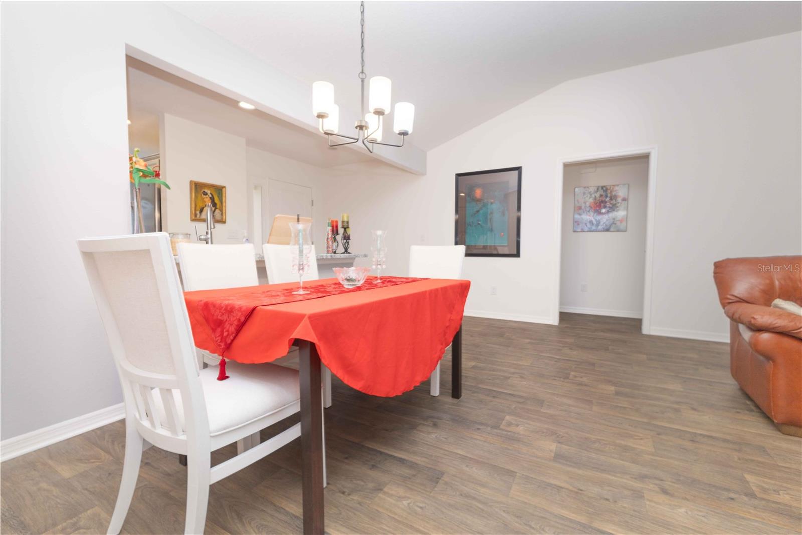 Image 5 of 30 For 2378 Youngmann Loop