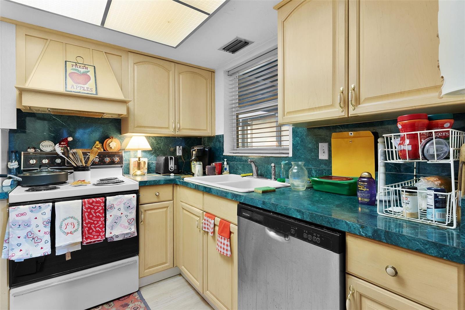 Image 10 of 41 For 15104 Sandalwood Drive 104