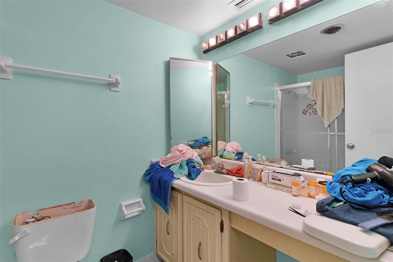 Image 17 of 41 For 15104 Sandalwood Drive 104