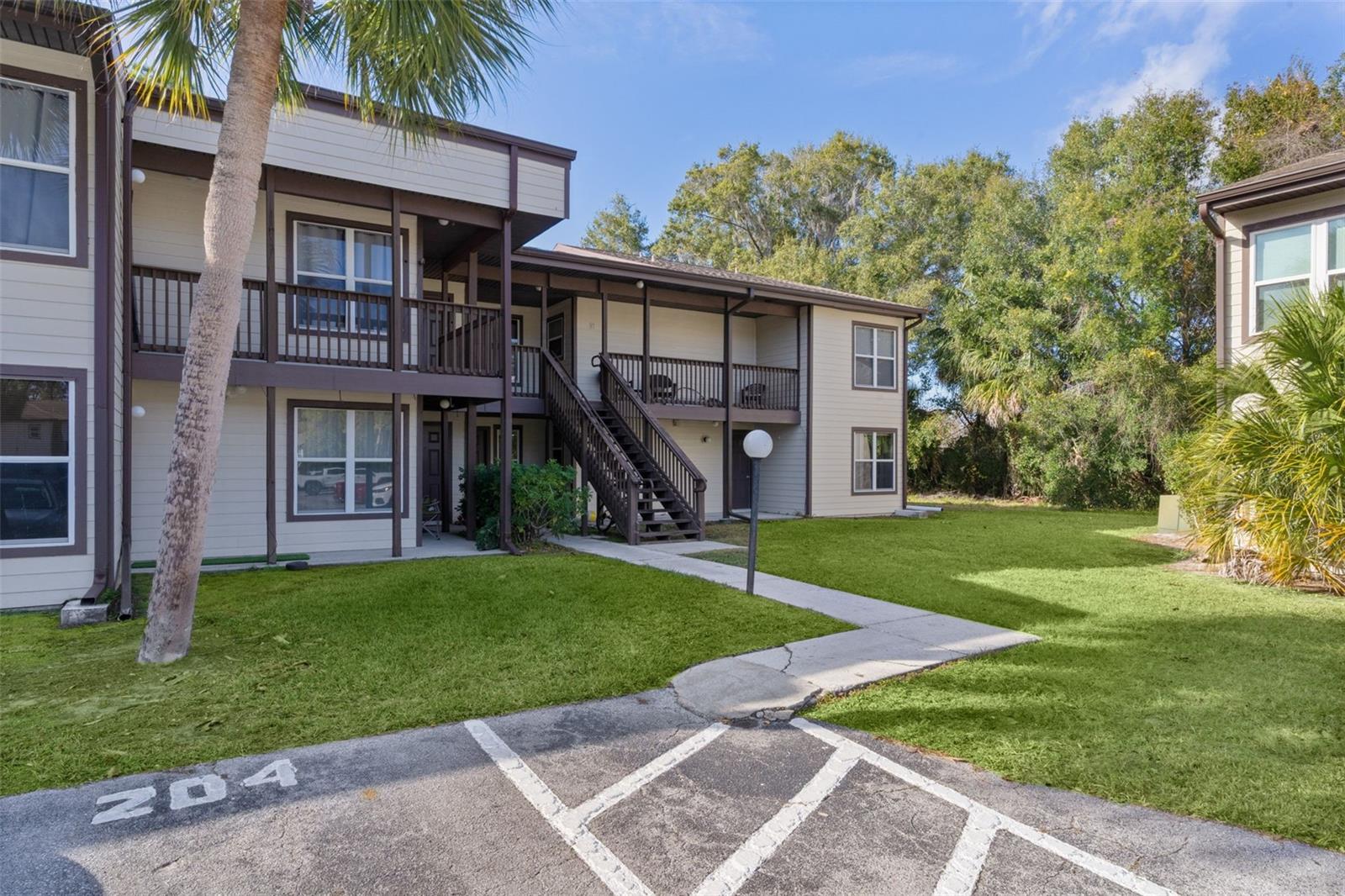 Image 25 of 41 For 15104 Sandalwood Drive 104