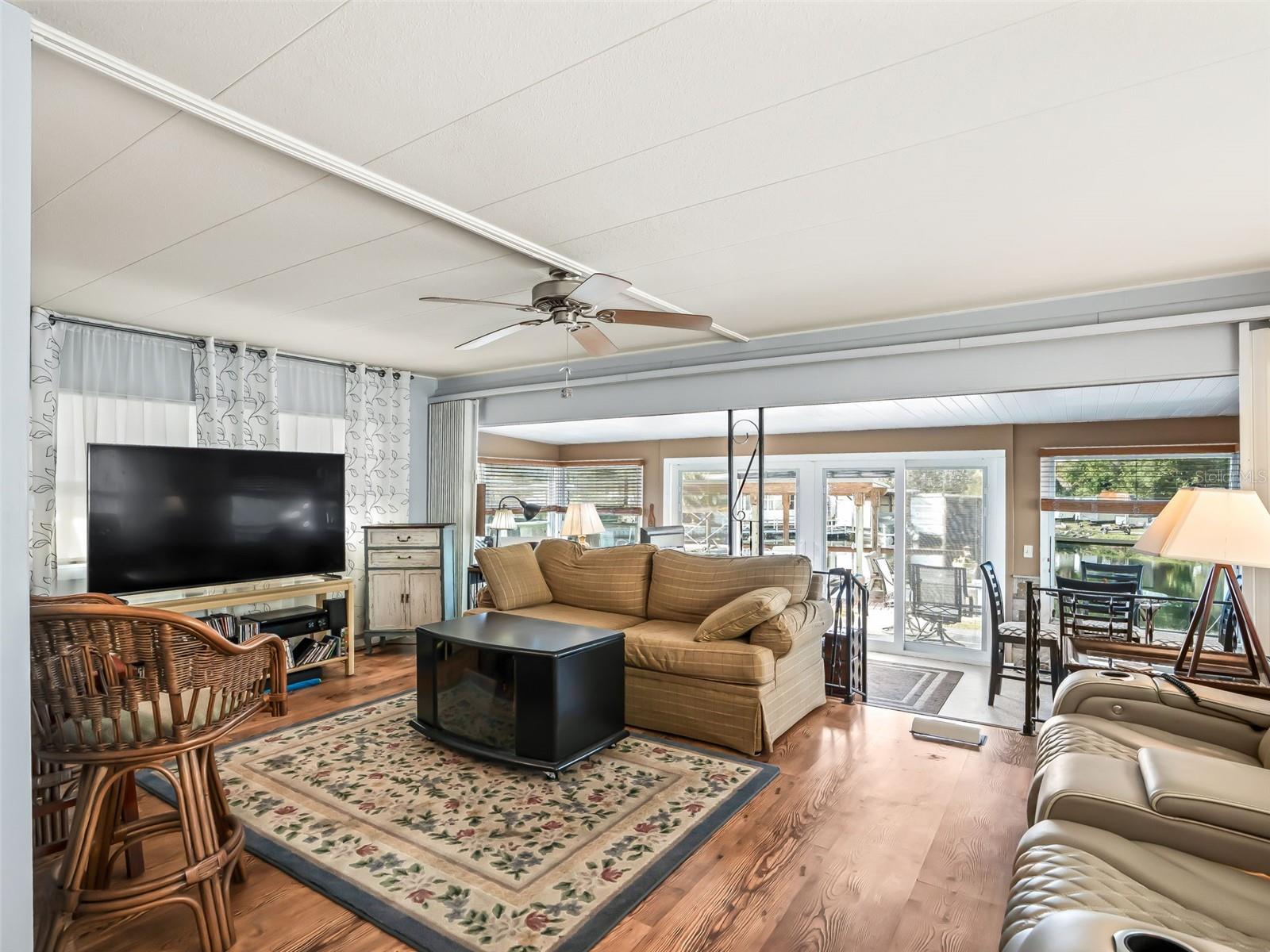 Image 13 of 49 For 11506 Johnson Circle