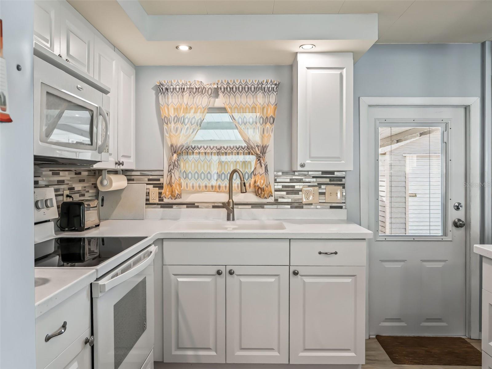 Image 8 of 49 For 11506 Johnson Circle