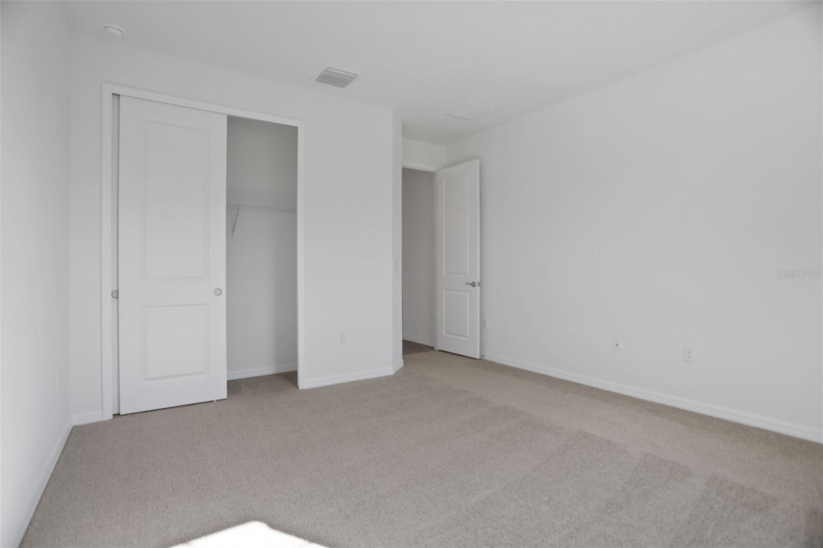 Image 10 of 38 For 17477 Valleywood Parkway