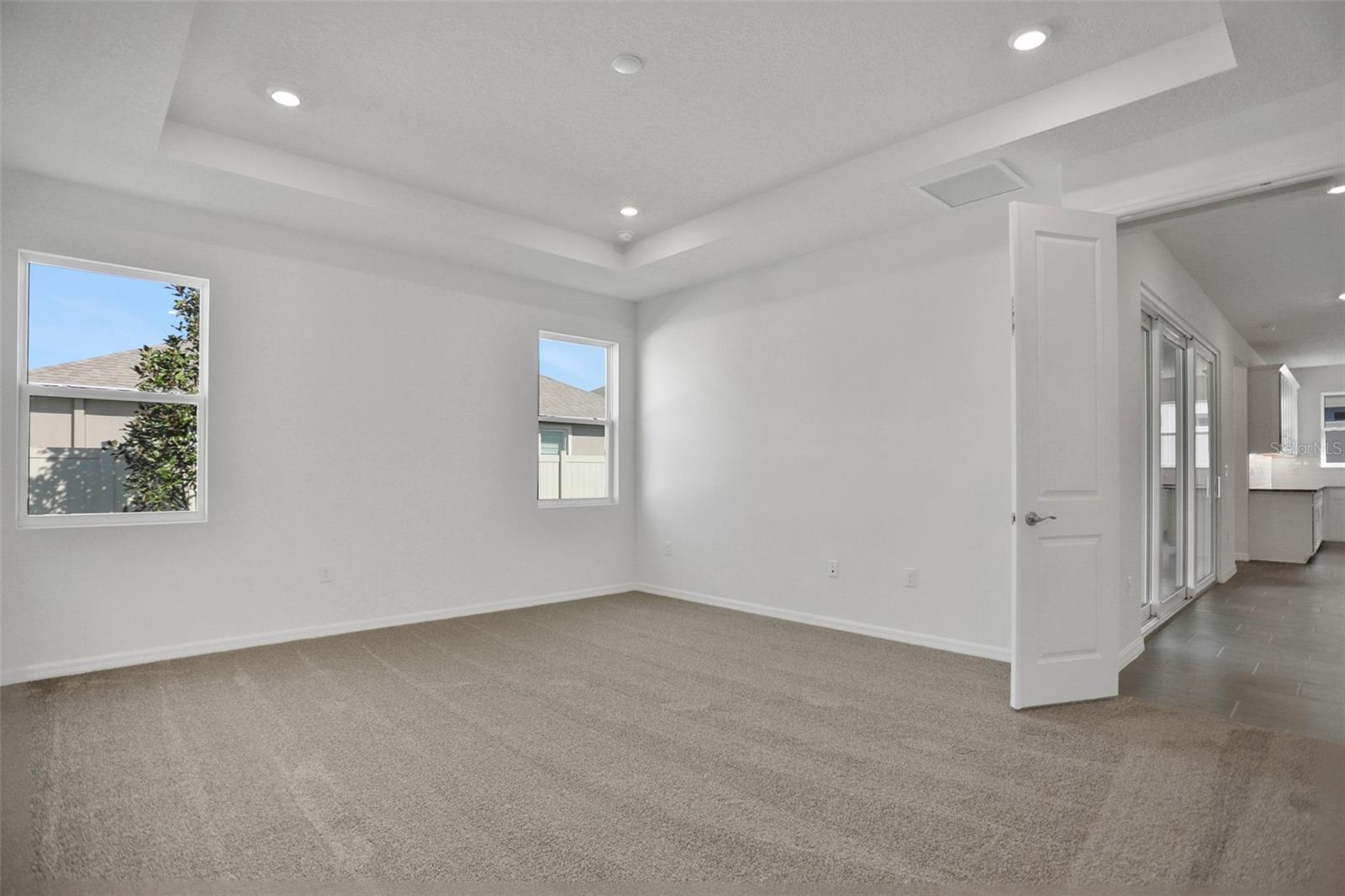 Image 21 of 38 For 17477 Valleywood Parkway