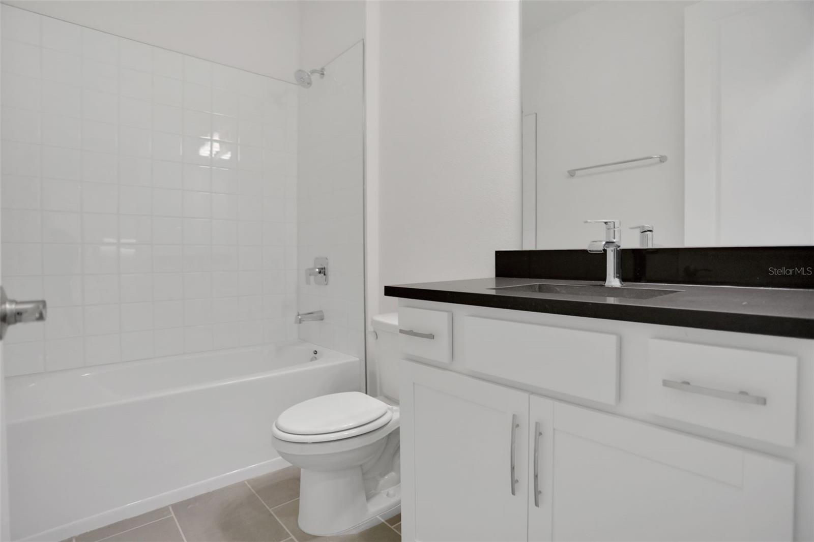 Image 25 of 38 For 17477 Valleywood Parkway