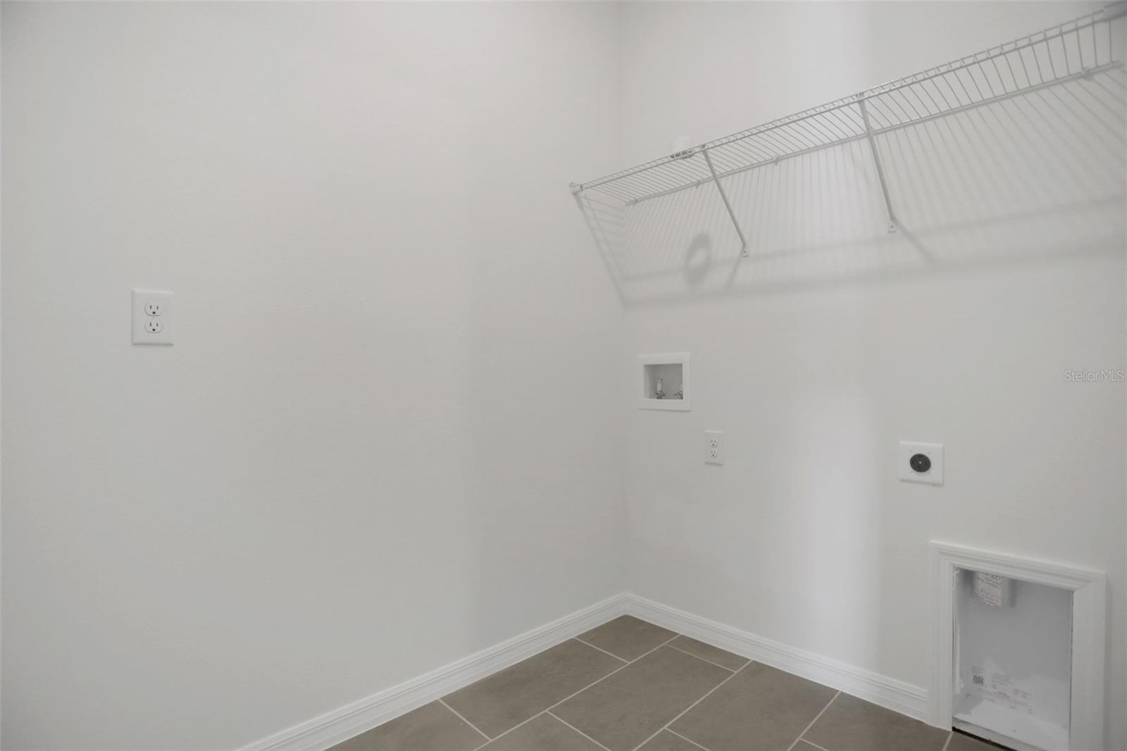 Image 29 of 38 For 17477 Valleywood Parkway