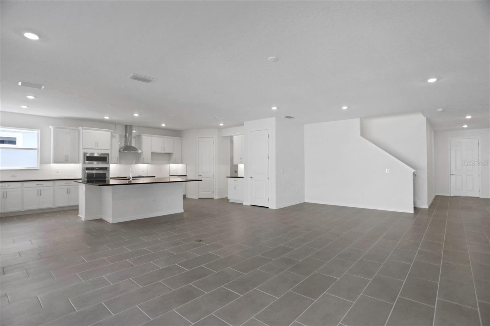 Image 34 of 38 For 17477 Valleywood Parkway