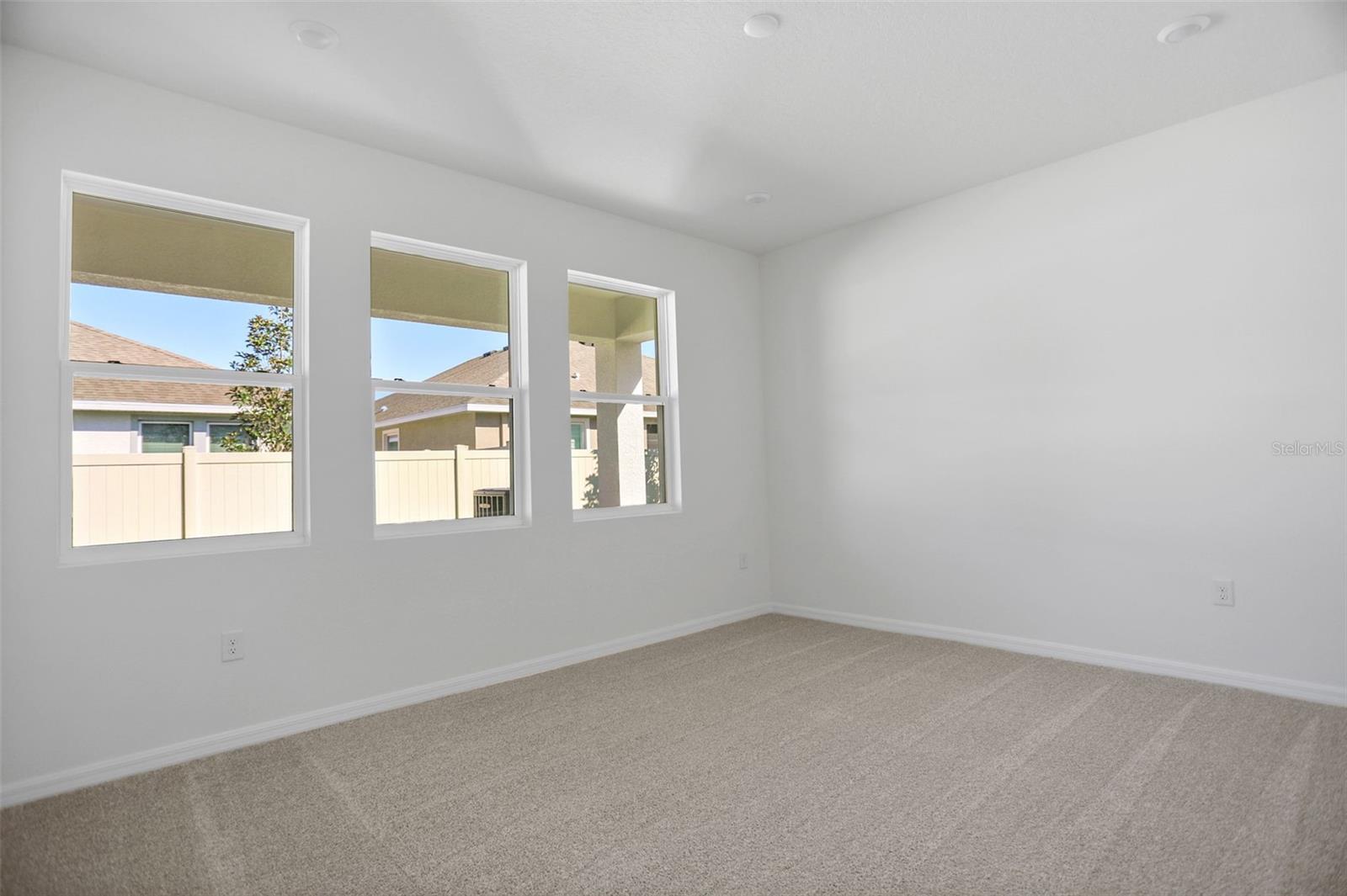 Image 20 of 47 For 17465 Valleywood Parkway