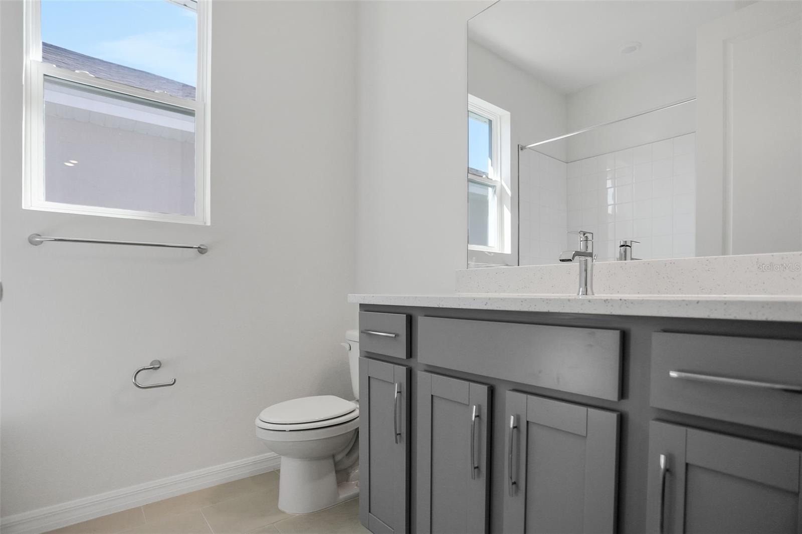 Image 34 of 47 For 17465 Valleywood Parkway