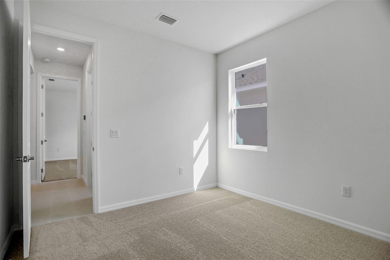 Image 38 of 47 For 17465 Valleywood Parkway