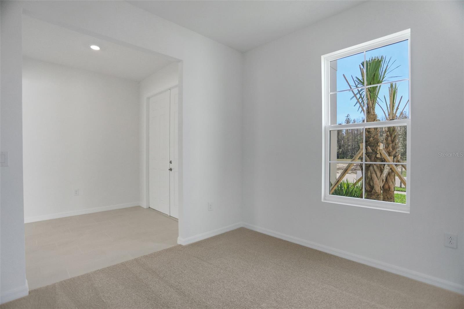 Image 9 of 47 For 17465 Valleywood Parkway