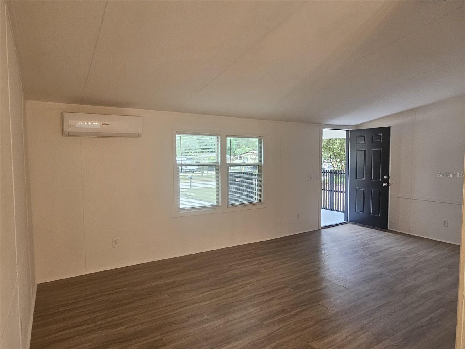 Image 5 of 26 For 6519 23rd Avenue