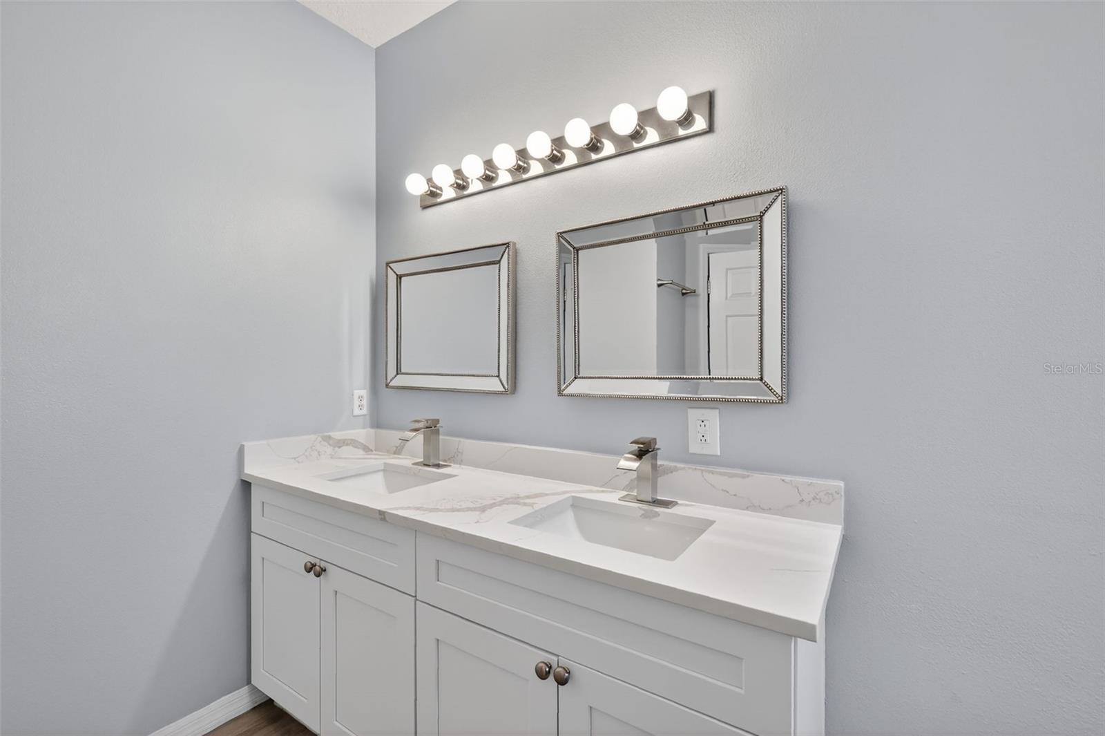 Image 19 of 25 For 8025 Saint Andrews Way