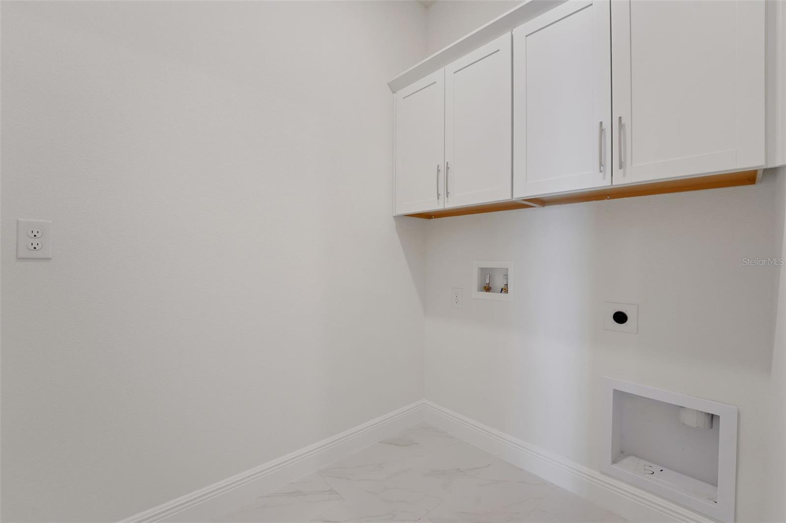 Image 29 of 49 For 7470 Sea Manatee Street