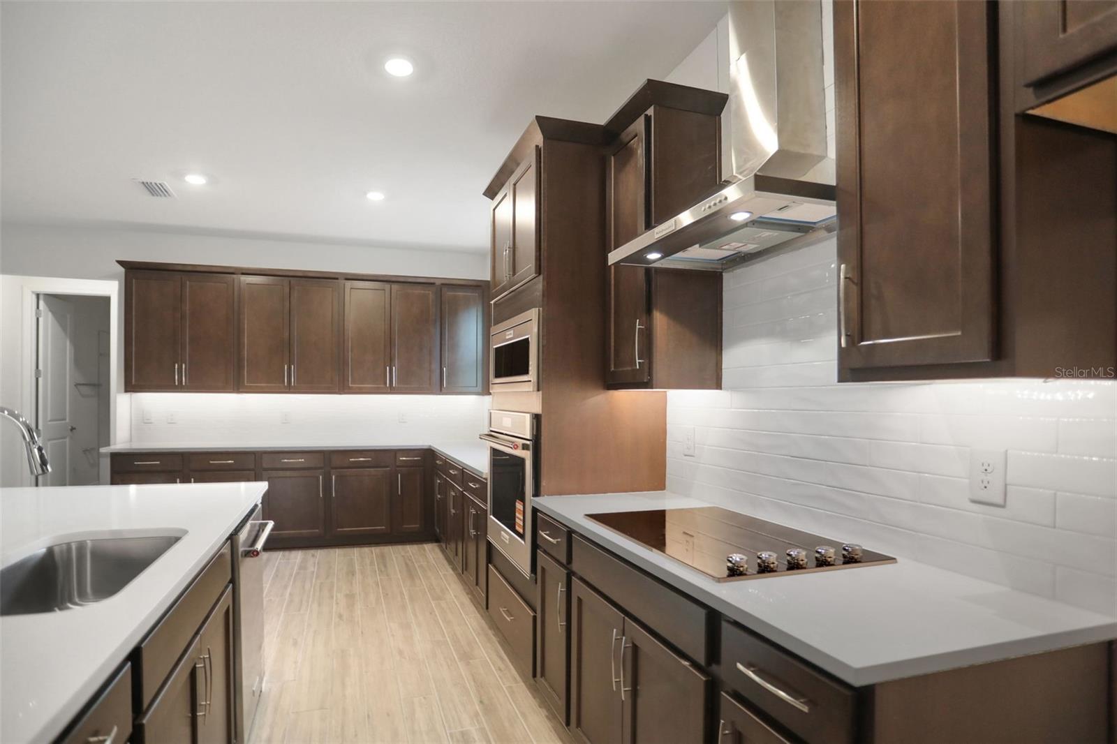 Image 9 of 40 For 7441 Sea Manatee Street