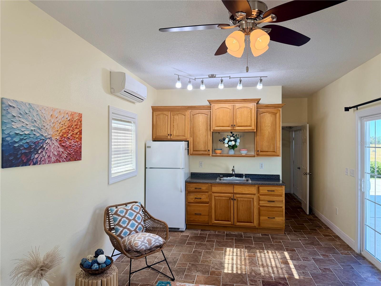 Image 15 of 33 For 4697 94th Avenue