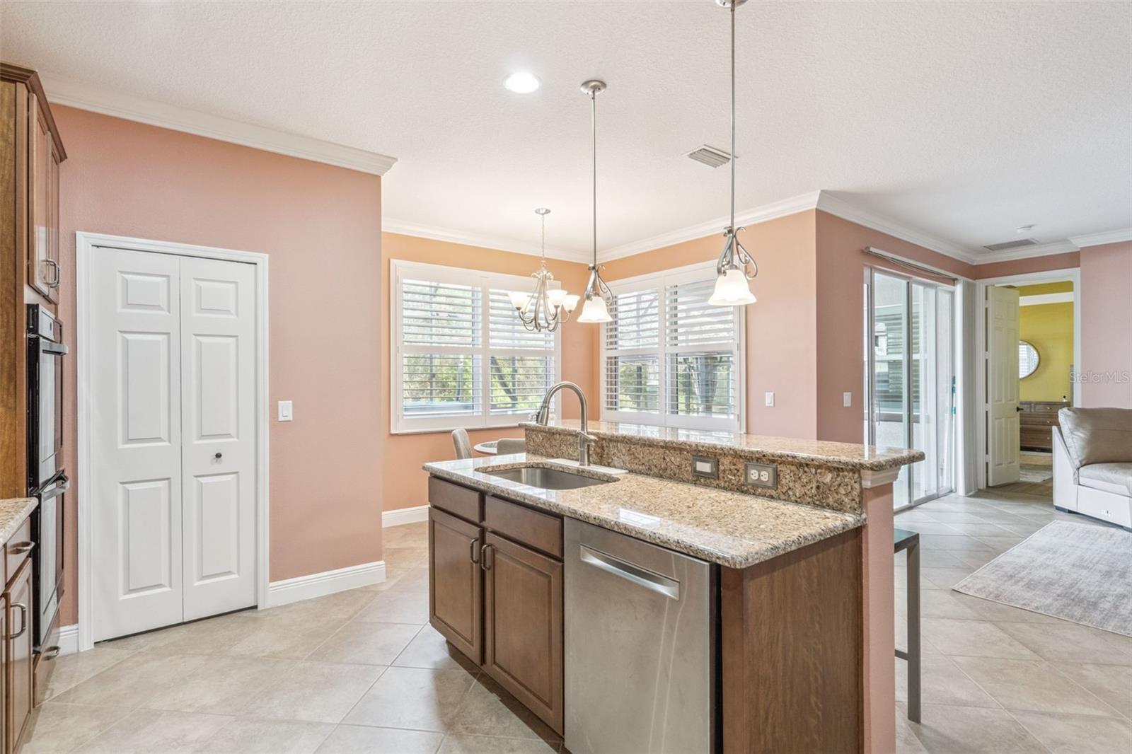 Image 12 of 52 For 16205 Mead Street