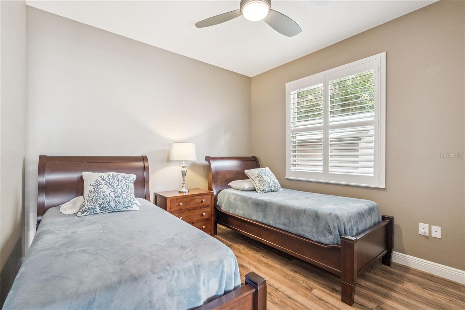 Image 21 of 52 For 16205 Mead Street