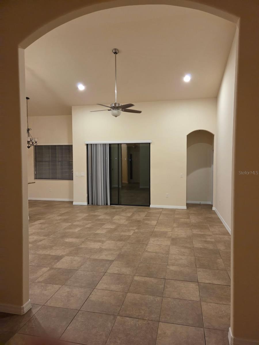 Image 12 of 23 For 10004 Peliseur Court