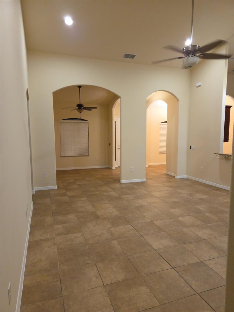 Image 17 of 23 For 10004 Peliseur Court