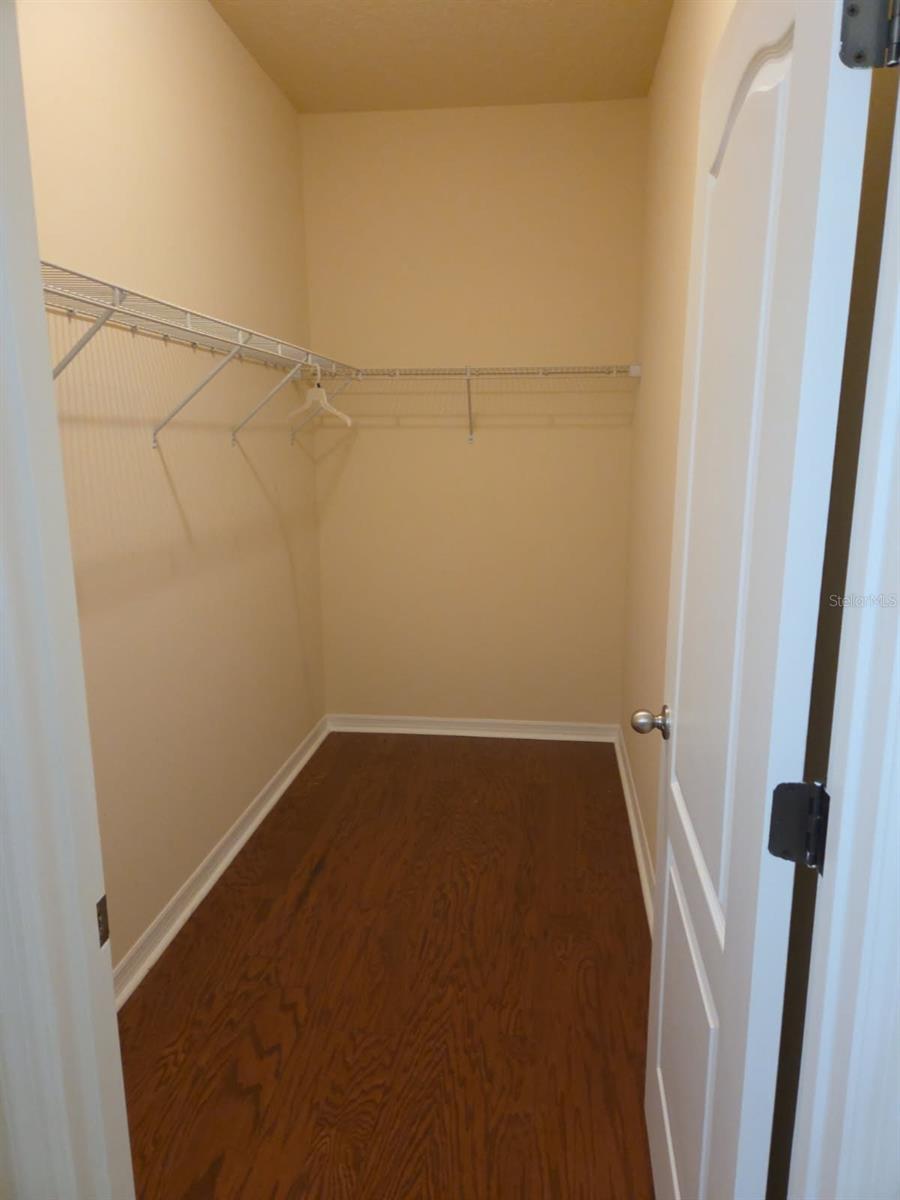 Image 18 of 23 For 10004 Peliseur Court