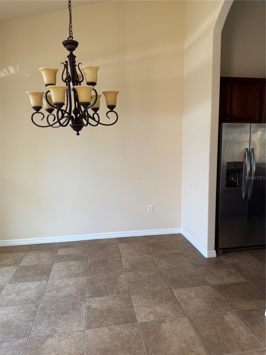 Image 7 of 23 For 10004 Peliseur Court