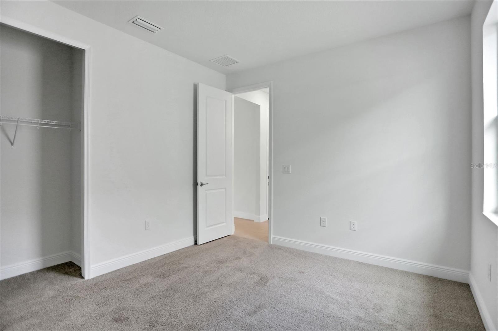 Image 15 of 37 For 17429 Valleywood Parkway