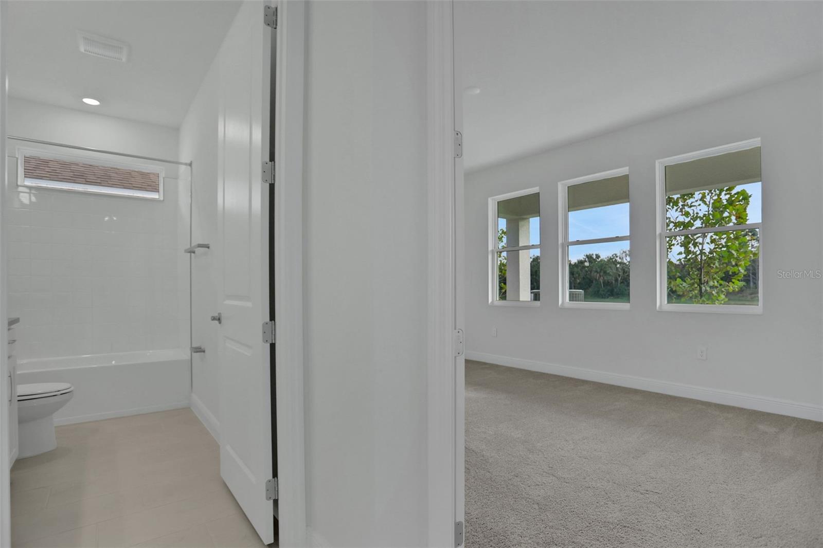 Image 20 of 37 For 17429 Valleywood Parkway