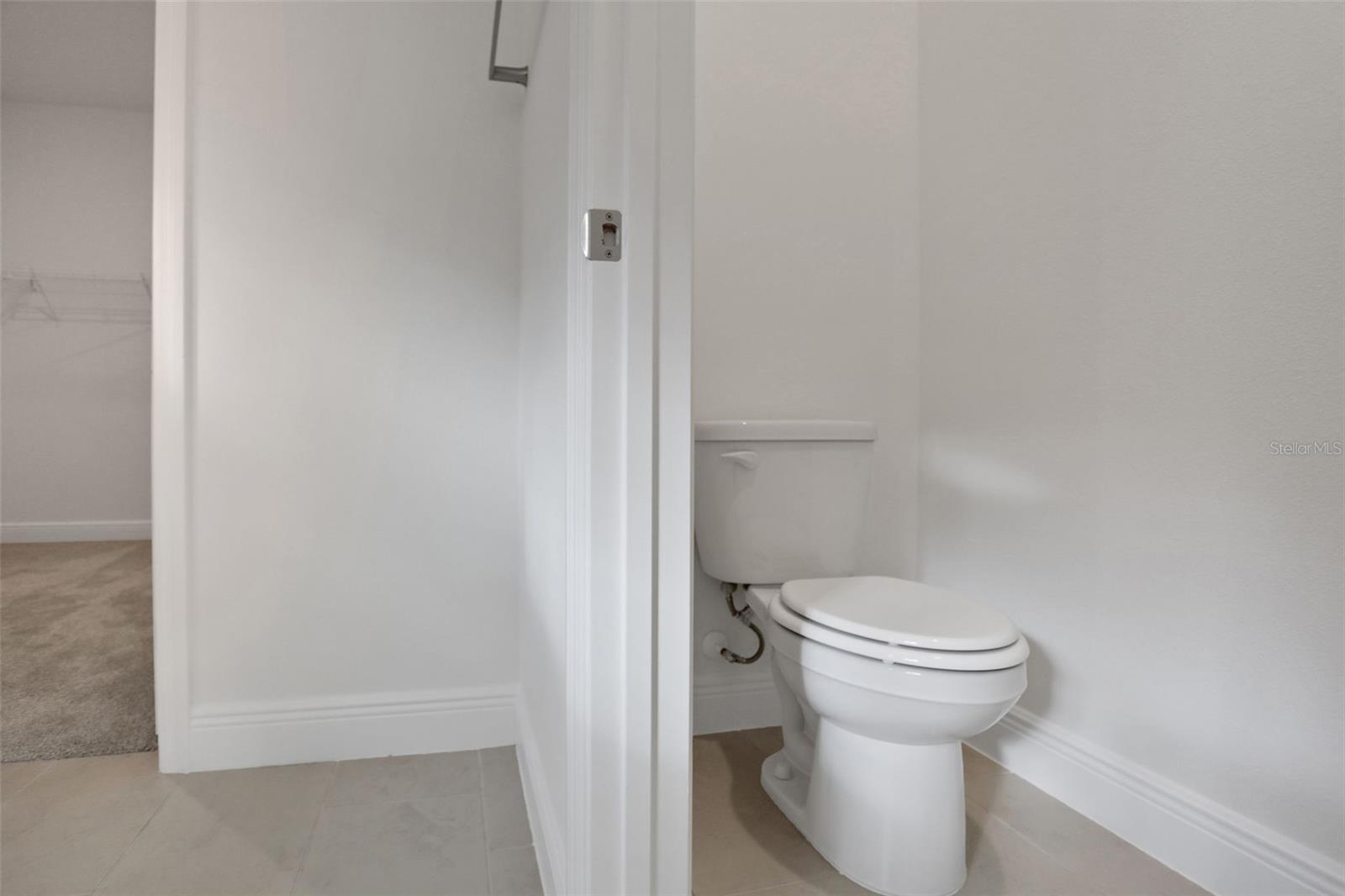 Image 23 of 37 For 17429 Valleywood Parkway