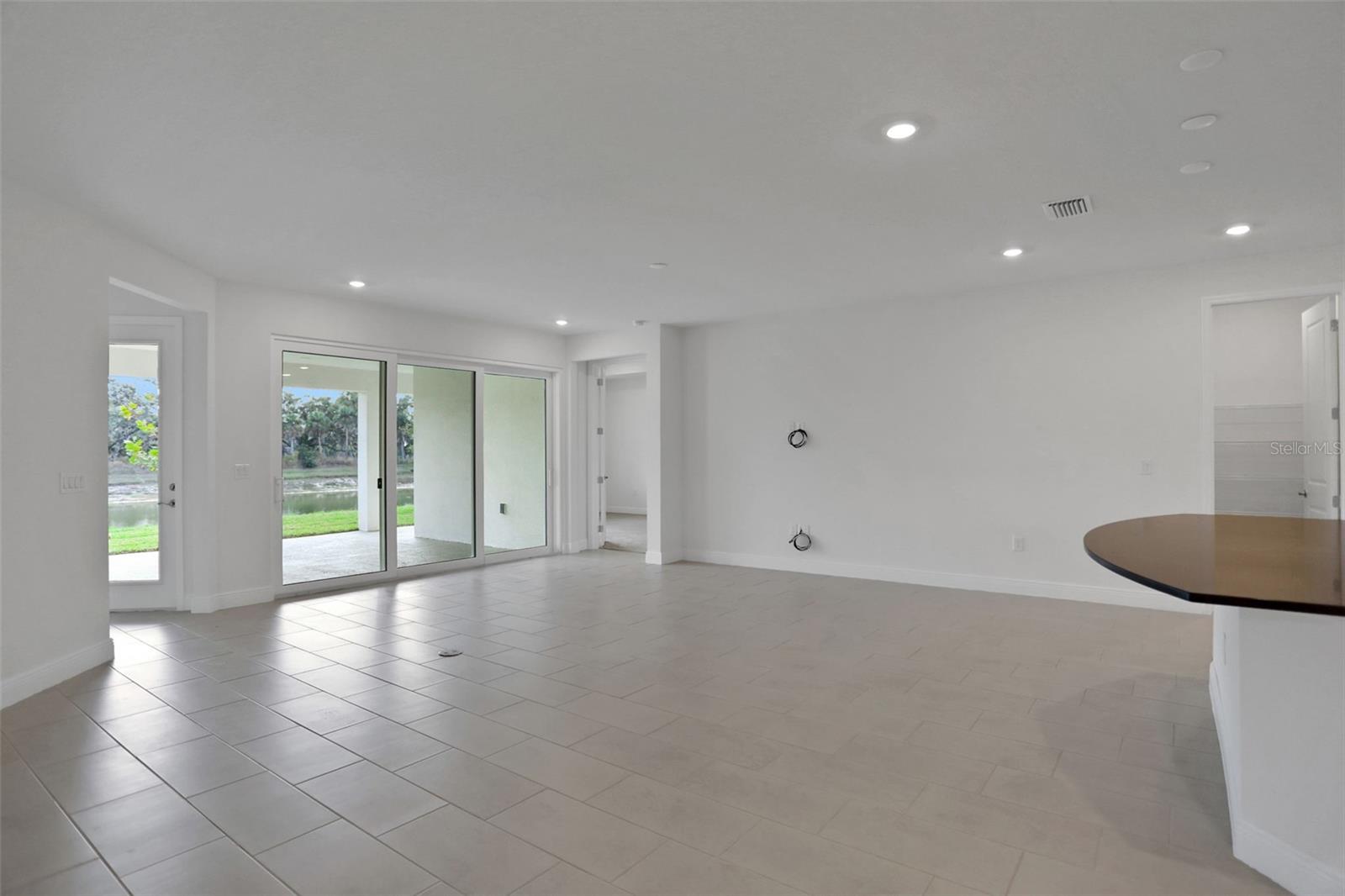 Image 30 of 37 For 17429 Valleywood Parkway