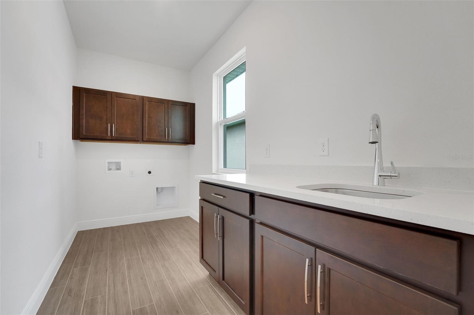 Image 26 of 66 For 7446 Sea Manatee Street