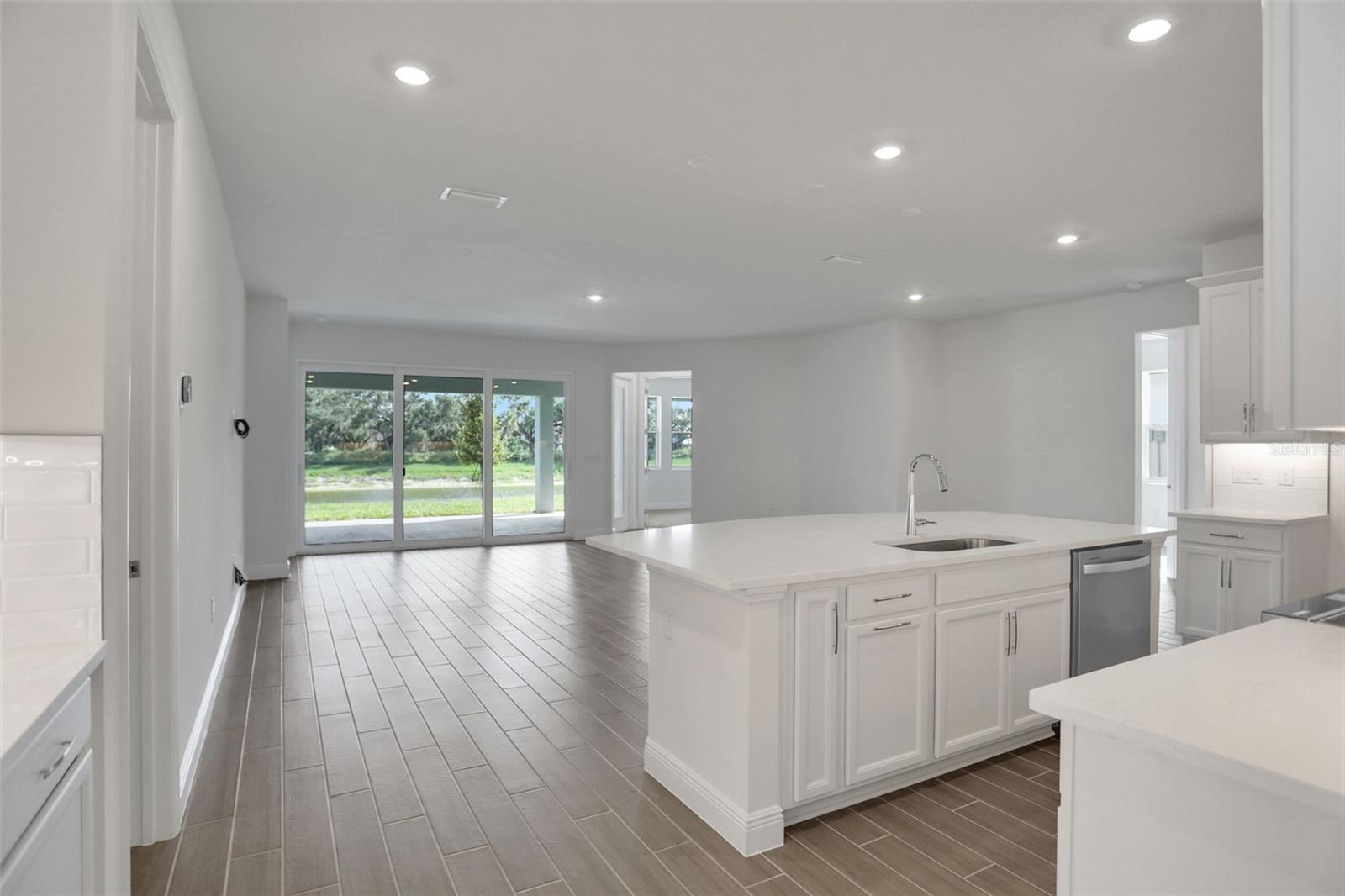 Image 39 of 42 For 7433 Sea Manatee Street