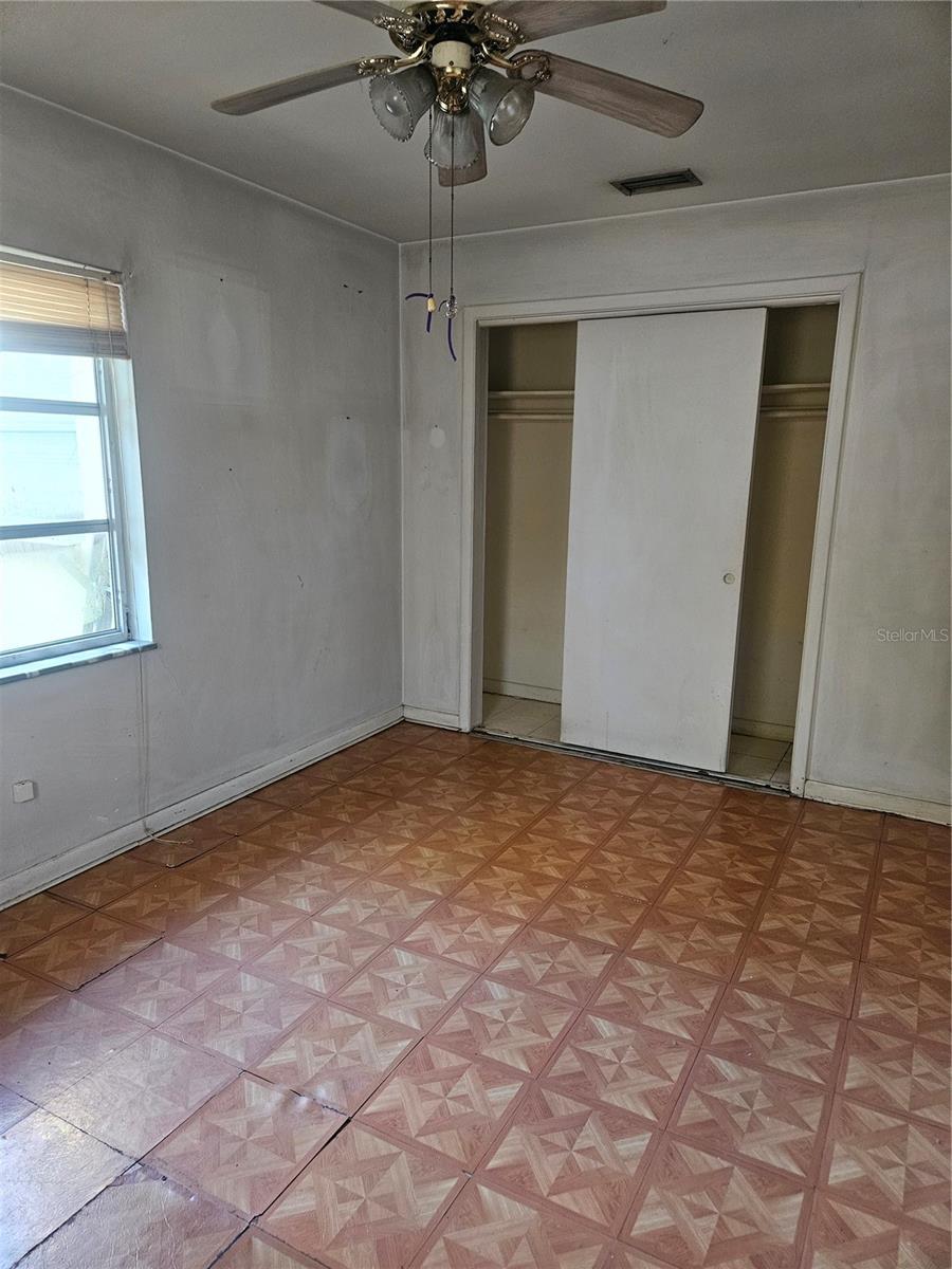 Image 8 of 17 For 11430 53rd Court