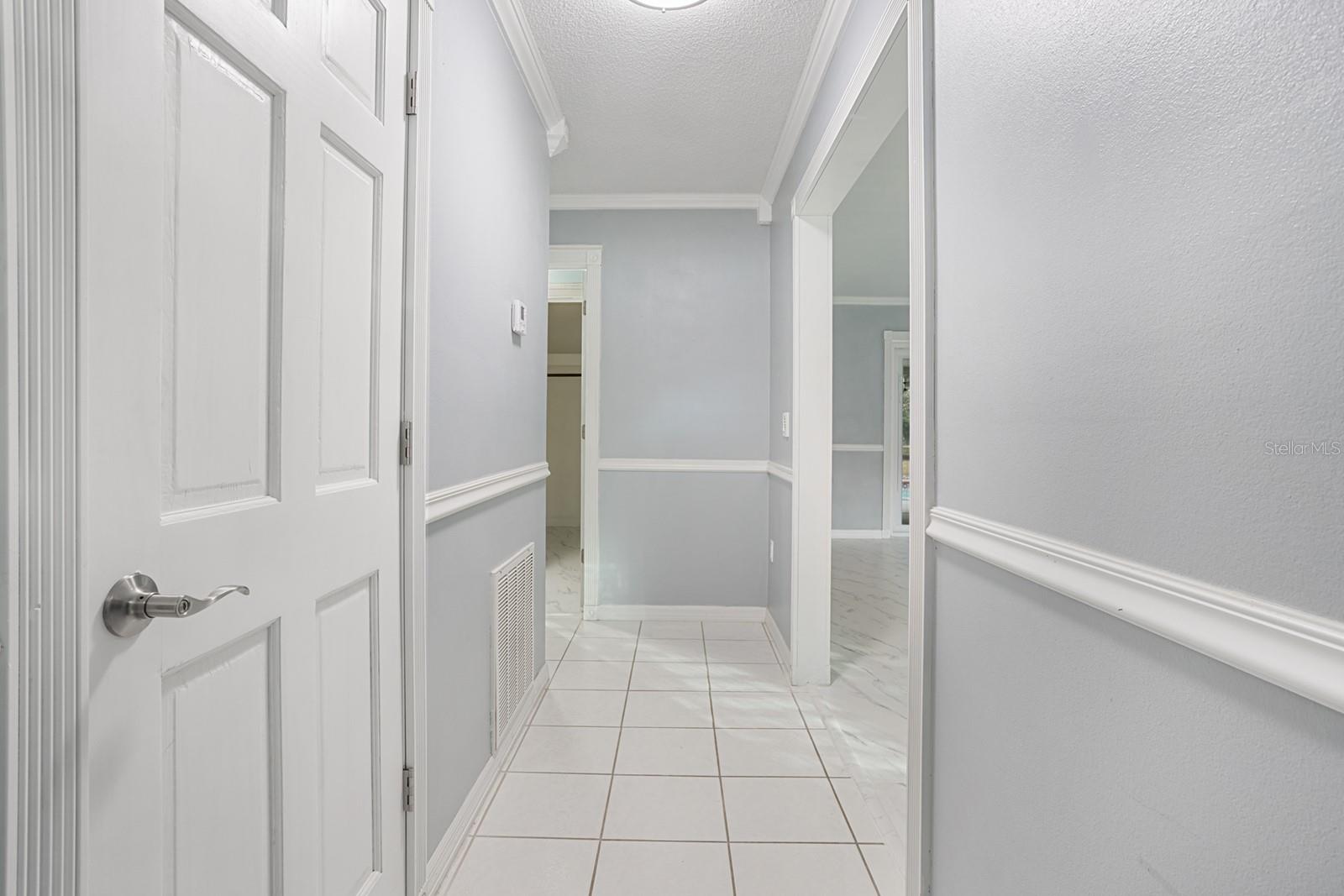 Image 12 of 47 For 11595 134 Court