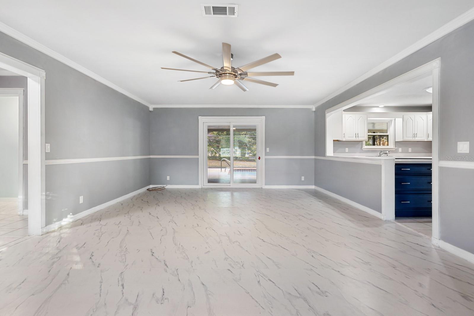 Image 14 of 47 For 11595 134 Court