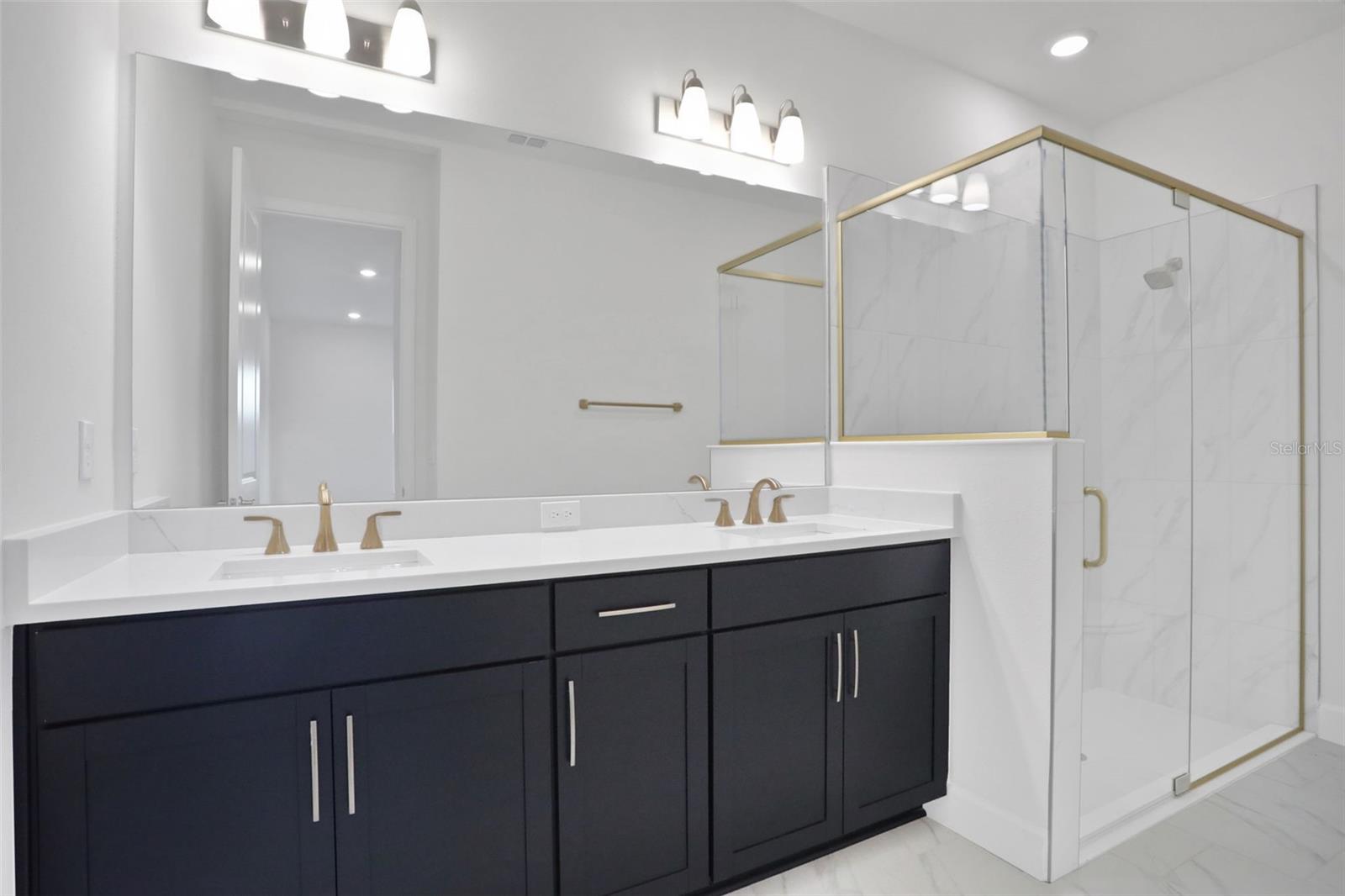 Image 22 of 36 For 9015 Rothman Lane