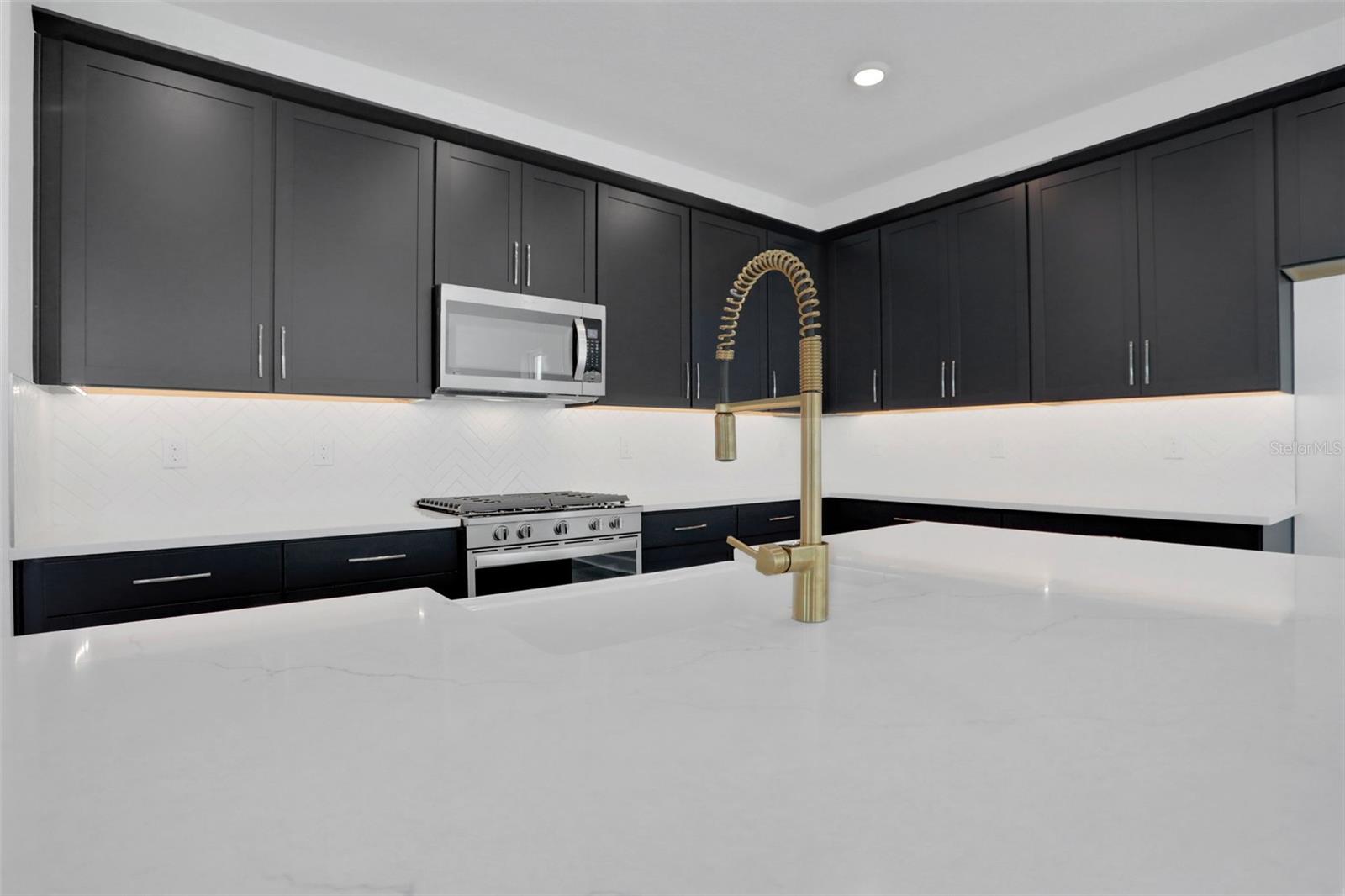 Image 30 of 36 For 9015 Rothman Lane