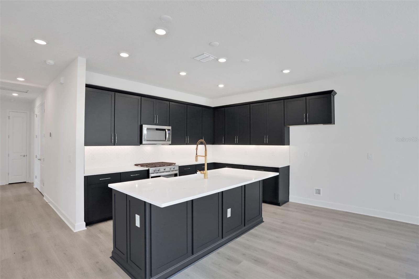 Image 31 of 36 For 9015 Rothman Lane