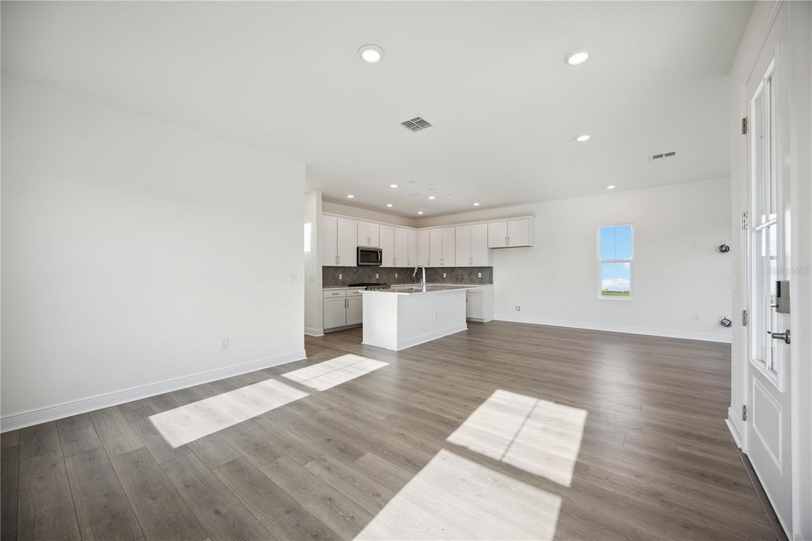 Image 7 of 30 For 204 Eagleston Lane