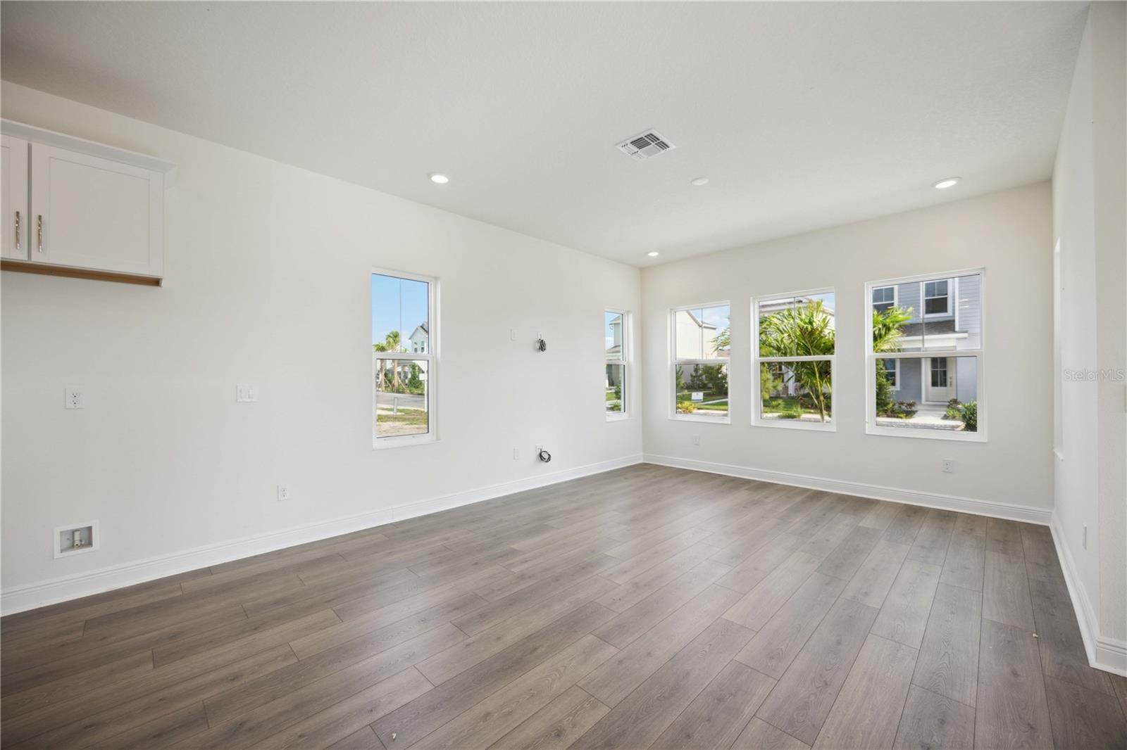 Image 9 of 30 For 204 Eagleston Lane