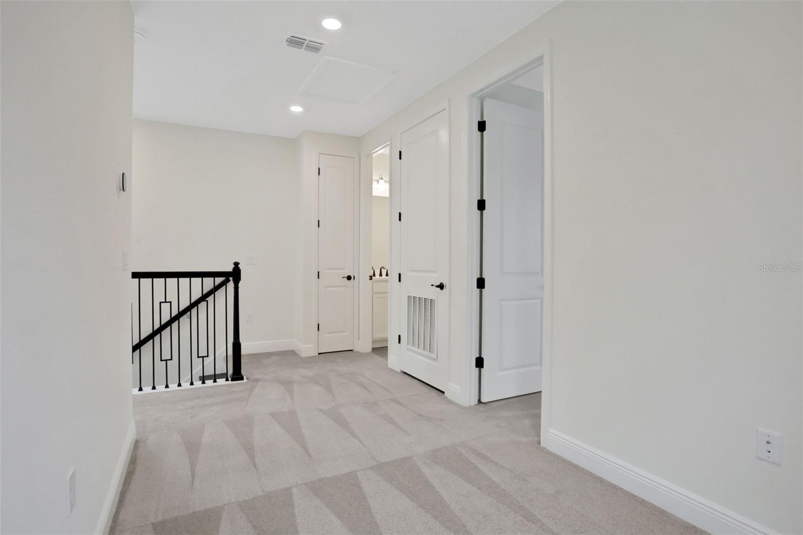 Image 14 of 45 For 145 Thorne Lane