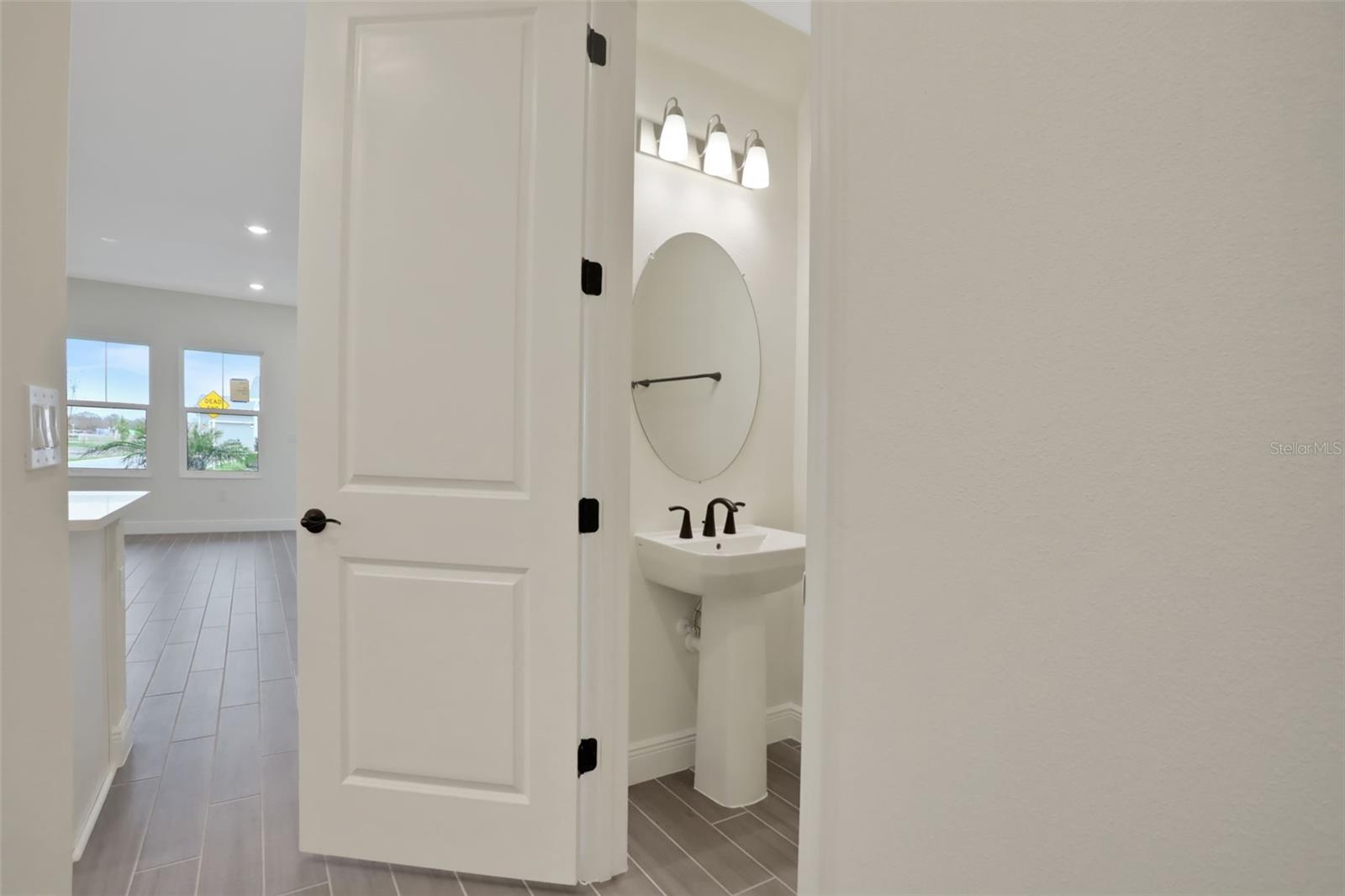 Image 24 of 45 For 145 Thorne Lane