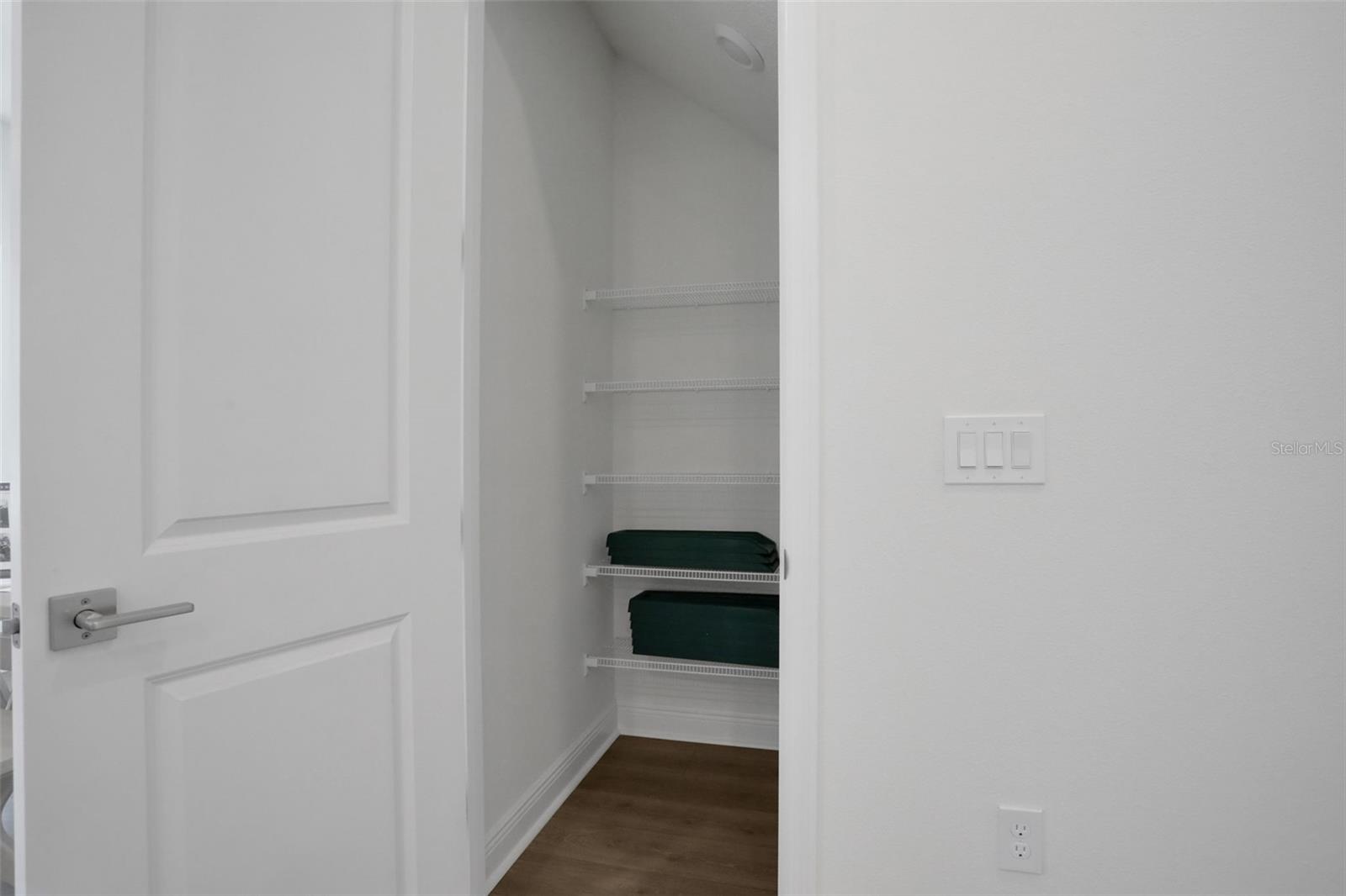 Image 11 of 33 For 9031 Duany Lane