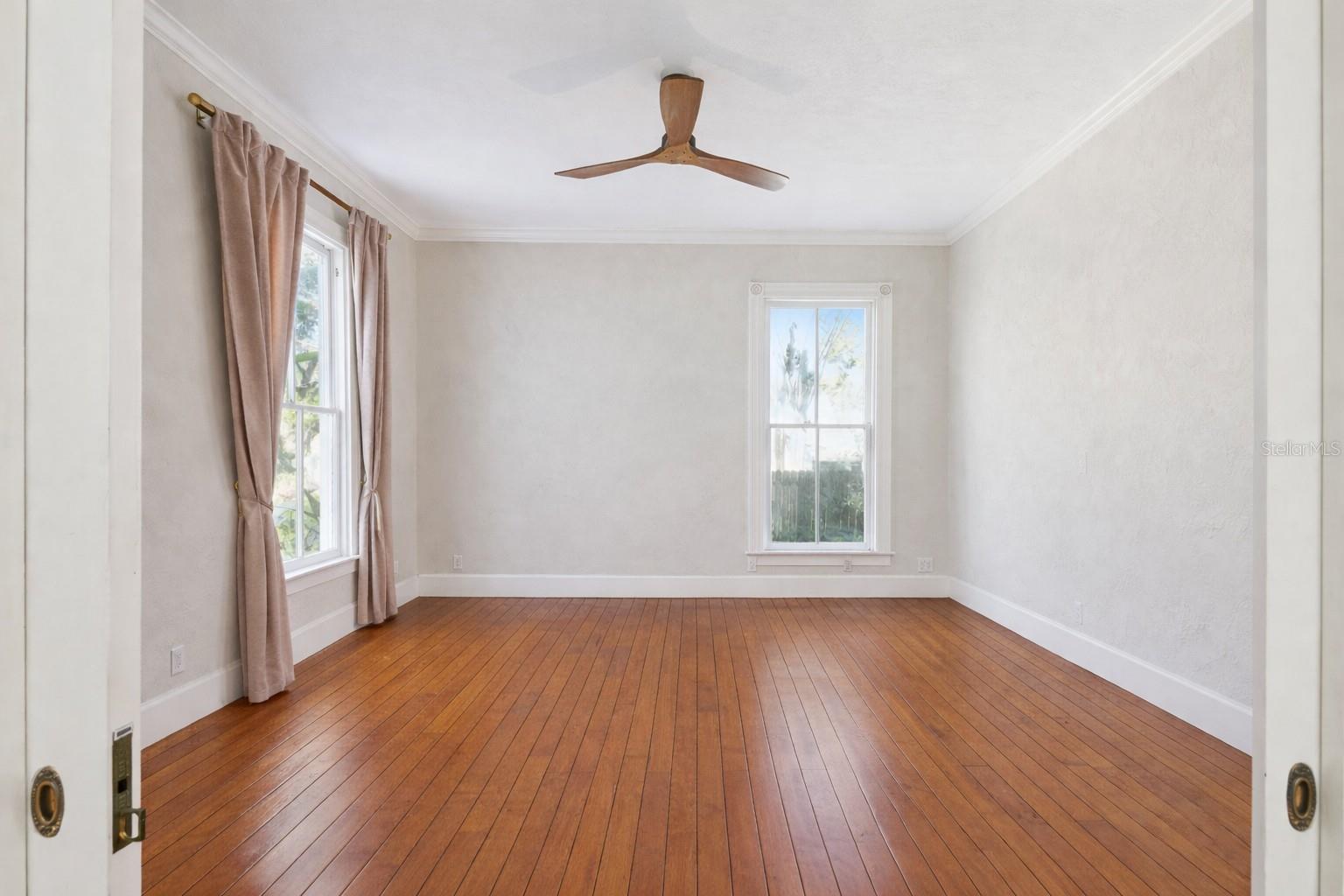 Image 13 of 41 For 316 Lakeview Drive