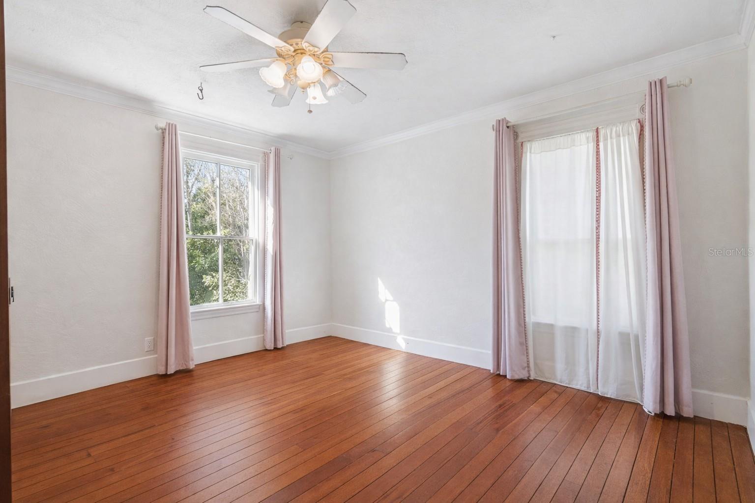 Image 18 of 41 For 316 Lakeview Drive