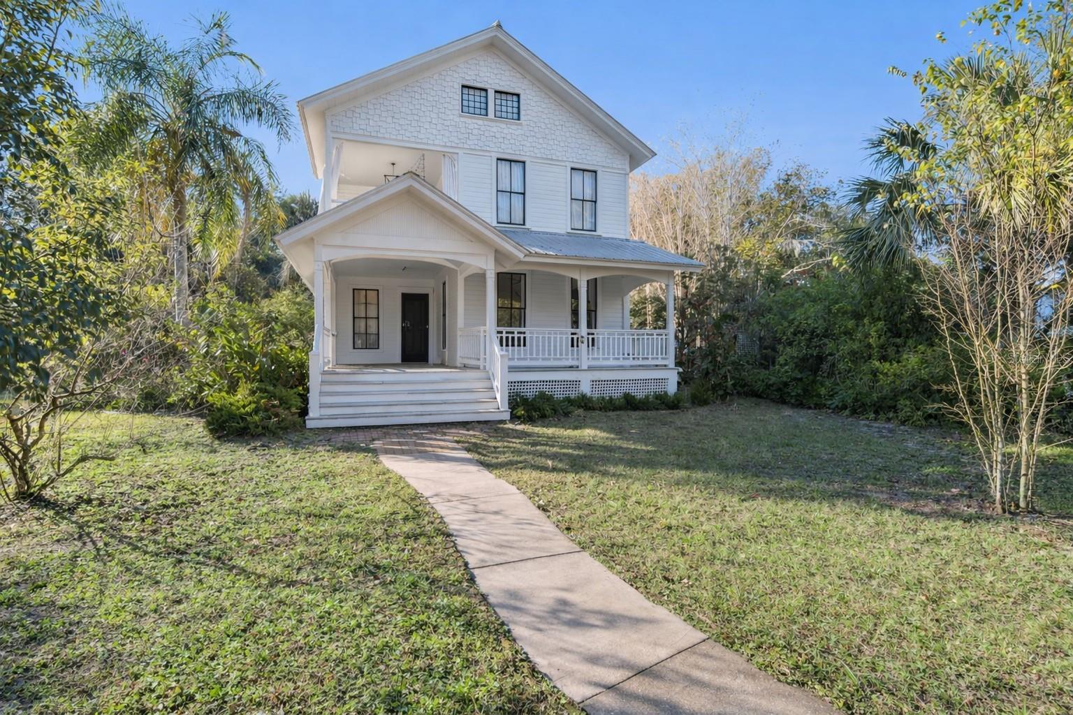 Image 2 of 41 For 316 Lakeview Drive