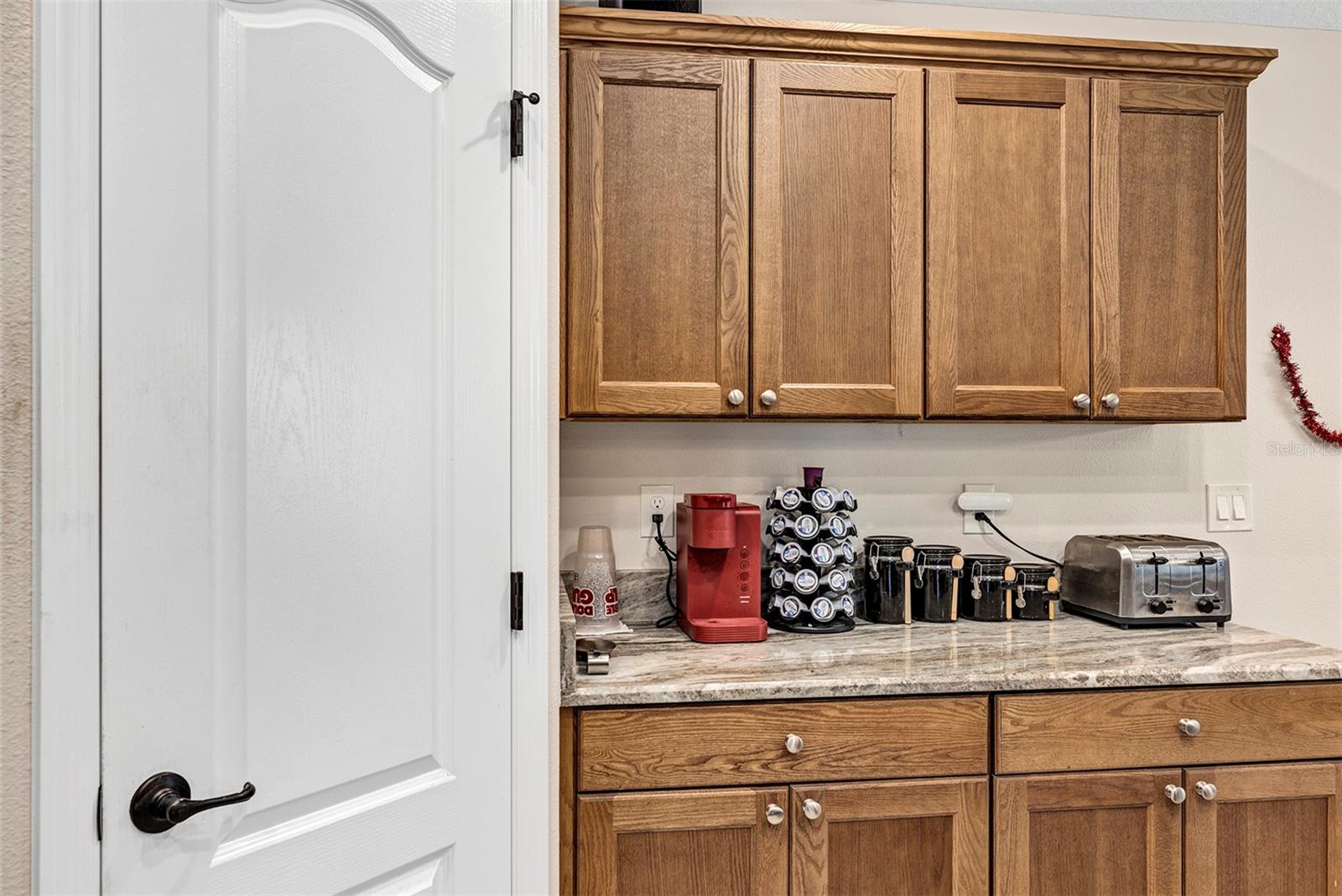 Listing photo id 9 for 26641 Otter Creek Lane