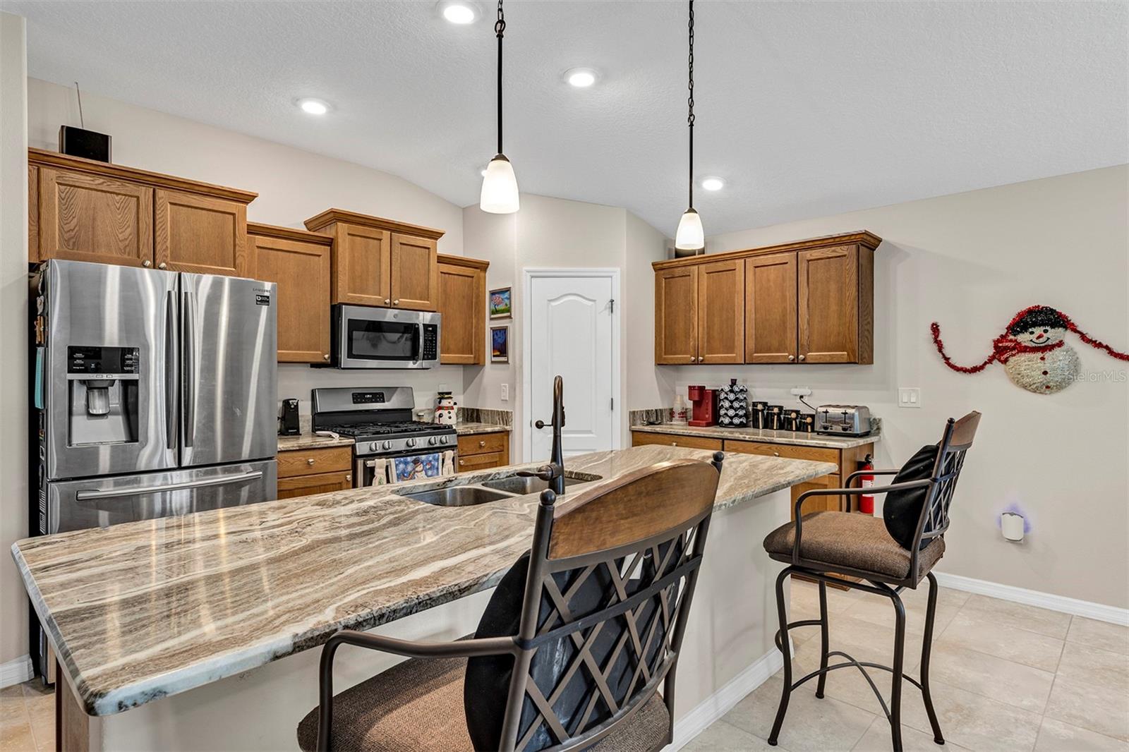 Listing photo id 6 for 26641 Otter Creek Lane